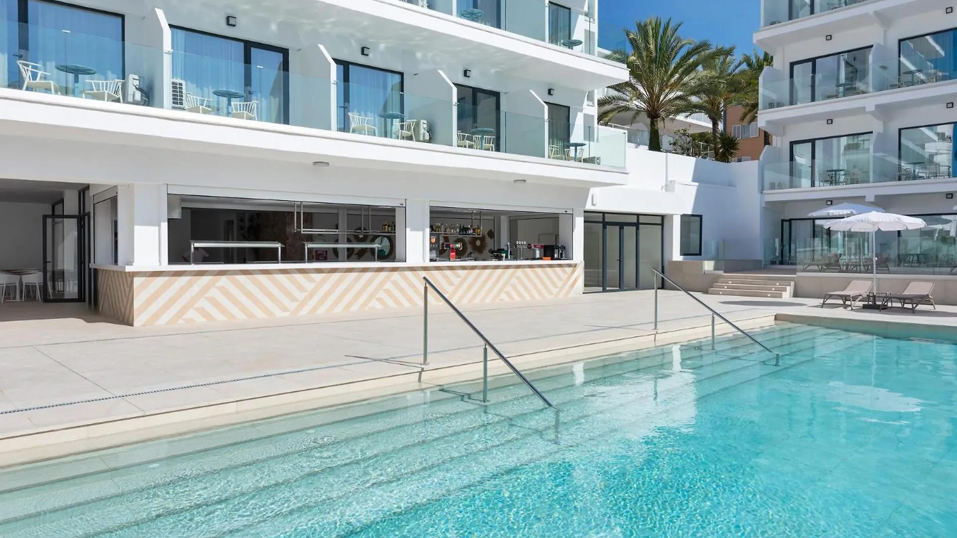 Hotel Palia Tropico Playa Palma Nova  Spain